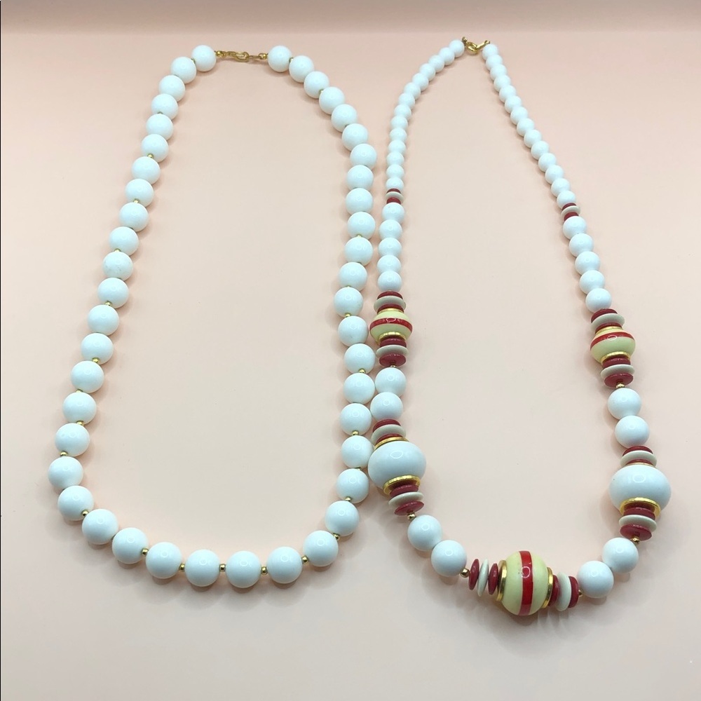 Bundle lot 2 beaded vintage retro necklaces